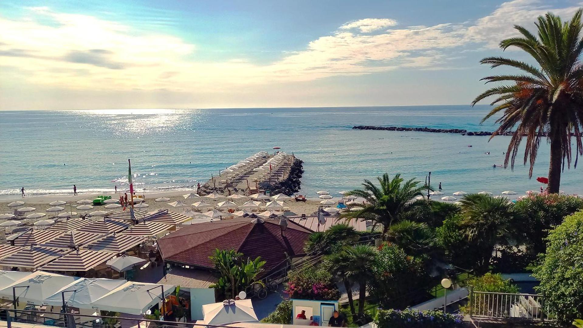 La Pace, Il Sole, Il Mare - Sanremo Casa Indipendente Vista Mare, Posto Auto Privato, Ampio Spazio Esterno Attrezzato, A Pochi Minuti Dalle Spiagge Exteriör bild