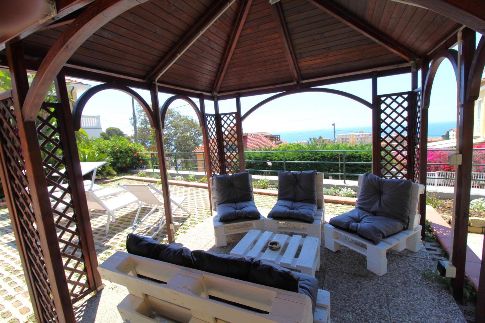 La Pace, Il Sole, Il Mare - Sanremo Casa Indipendente Vista Mare, Posto Auto Privato, Ampio Spazio Esterno Attrezzato, A Pochi Minuti Dalle Spiagge Exteriör bild