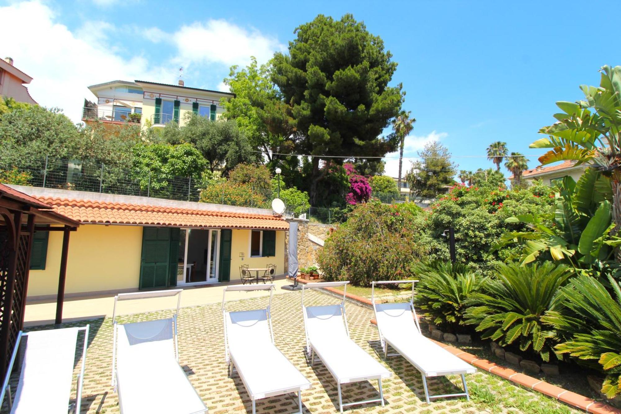 La Pace, Il Sole, Il Mare - Sanremo Casa Indipendente Vista Mare, Posto Auto Privato, Ampio Spazio Esterno Attrezzato, A Pochi Minuti Dalle Spiagge Exteriör bild